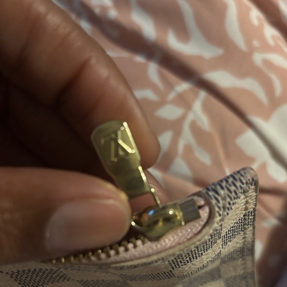 Louis Vuitton Damier Azur Clutch in Cream and Blue - Picture 5 of 6